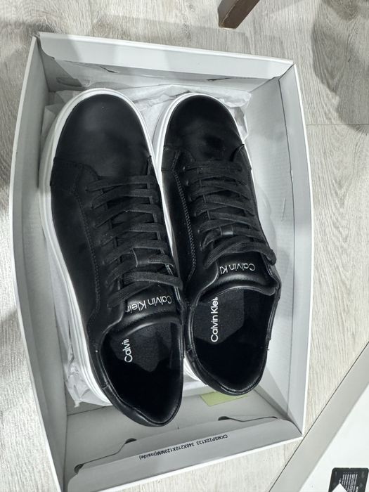 Calvin Klein обувки