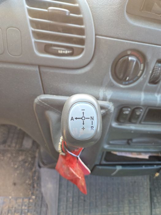 Vând camioneta mercedes sprinter 313 2006