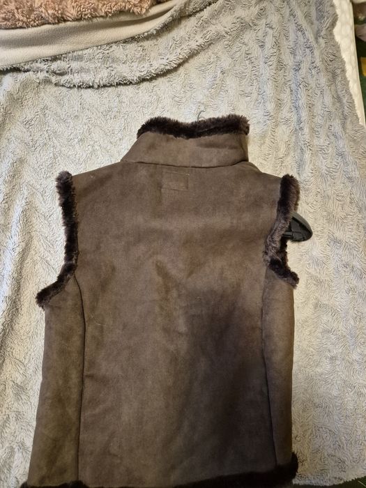 Vesta de blana naturala