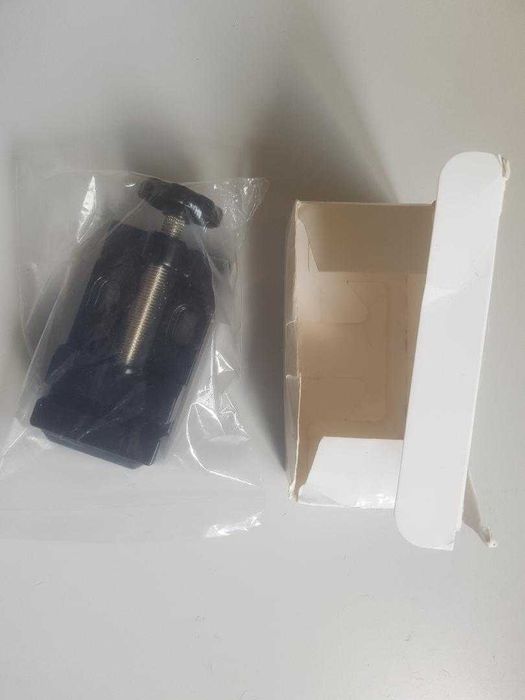 Sistem de fixare piese prin strangere. Nou!