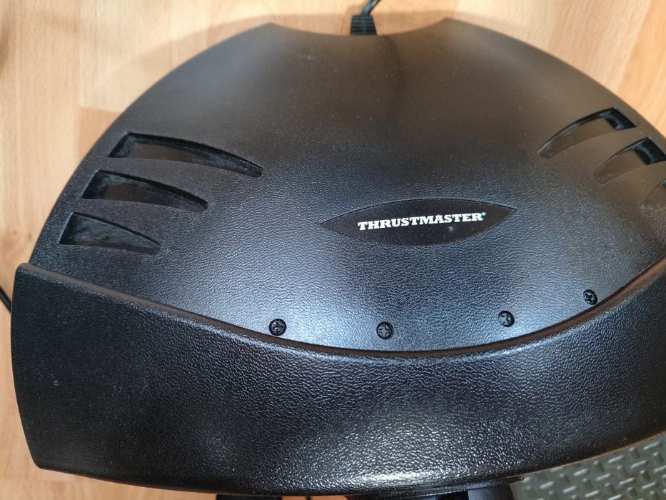 Volan Gaming Thrustmaster Ferrari Red Legend edition PC/PS3, Nefolosit