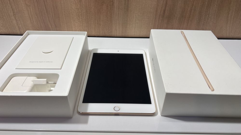 Таблет Apple iPad mini 4