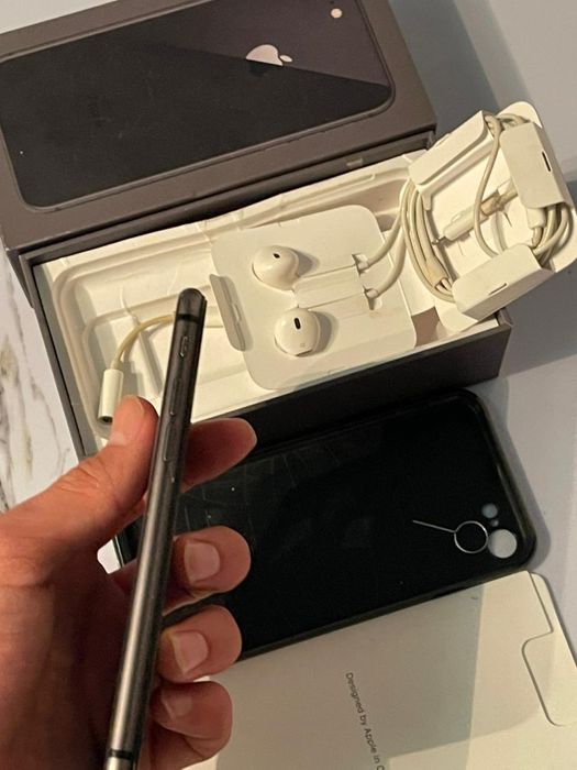 Айфон 8 IPhone 8