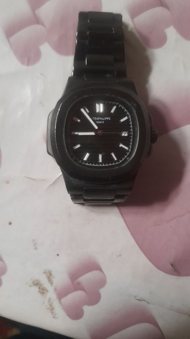 Сағат бар сатлатын срочна