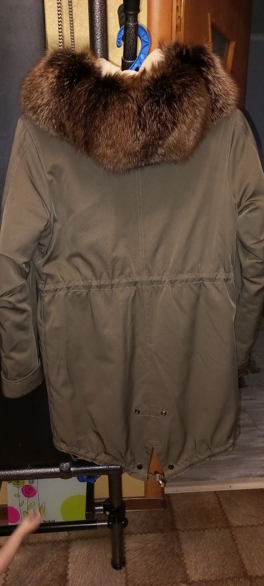 Продам зимнюю парку