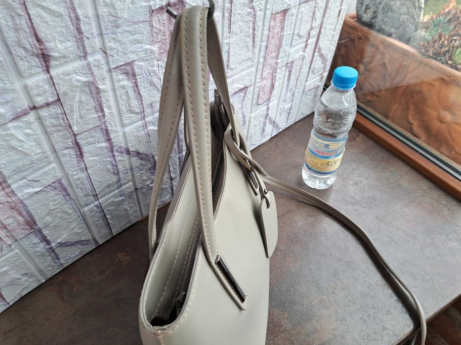 дамска чанта,бежова кожена чанта-естествена кожа