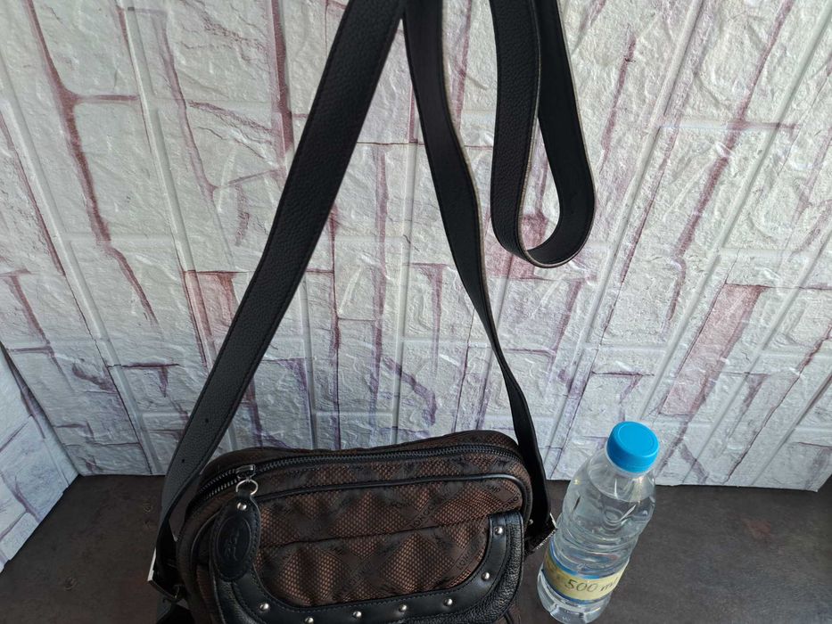 мъжка чанта,Longchamp малка текстилна кафява чанта-естествена кожа
