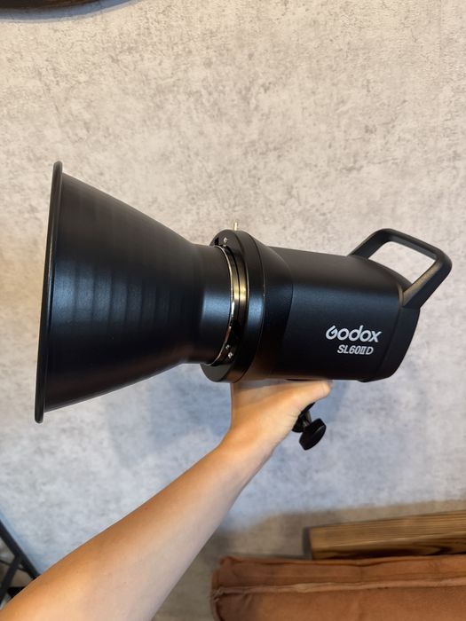 Проф осветление Godox SL60IID