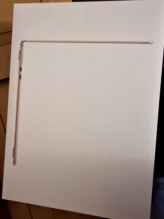 Macbook Air 15 M4 512GB  .16GB RAM