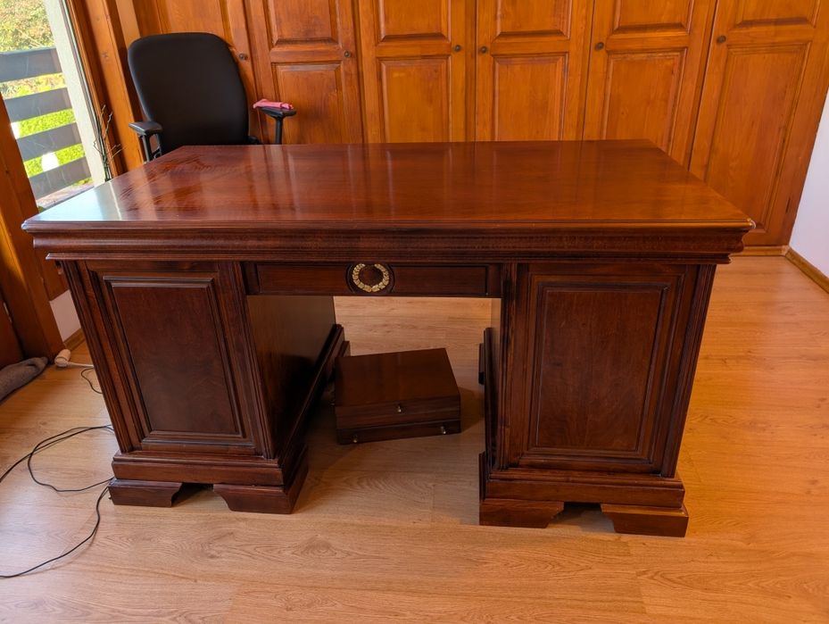 Vând birou directorial Mobexpert solid blat 150/80 cm