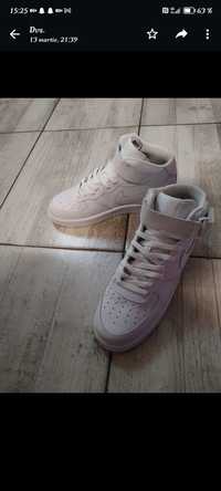 Nike ai force 1 mid