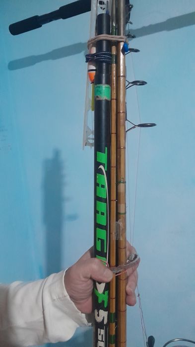 Vind  set pescuit 2 bete si multe altele 1 prajina