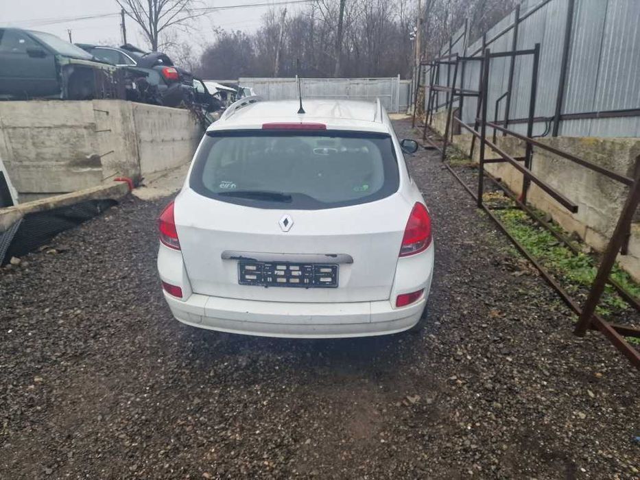 Dezmembrez dezmembrari Renault Clio 3 1.5 dci EURO 4 cod K9K-M7 50 KW