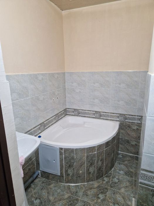 Kriti tomonda 2 xonali uy sotiladi