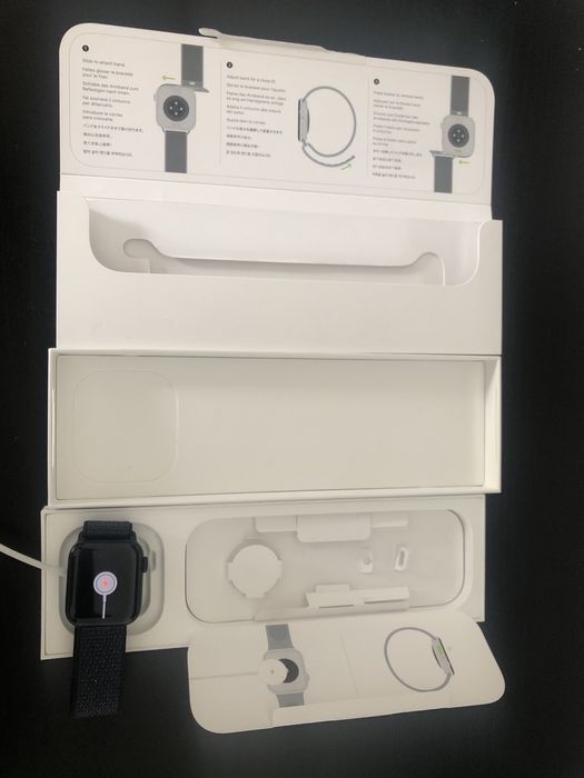 Apple Watch SE (Gen2) 40mm Midnight AI Ink SL GPS