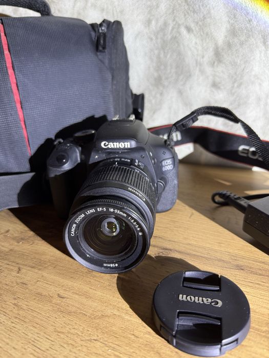 Фотоаппапат Canon 600D