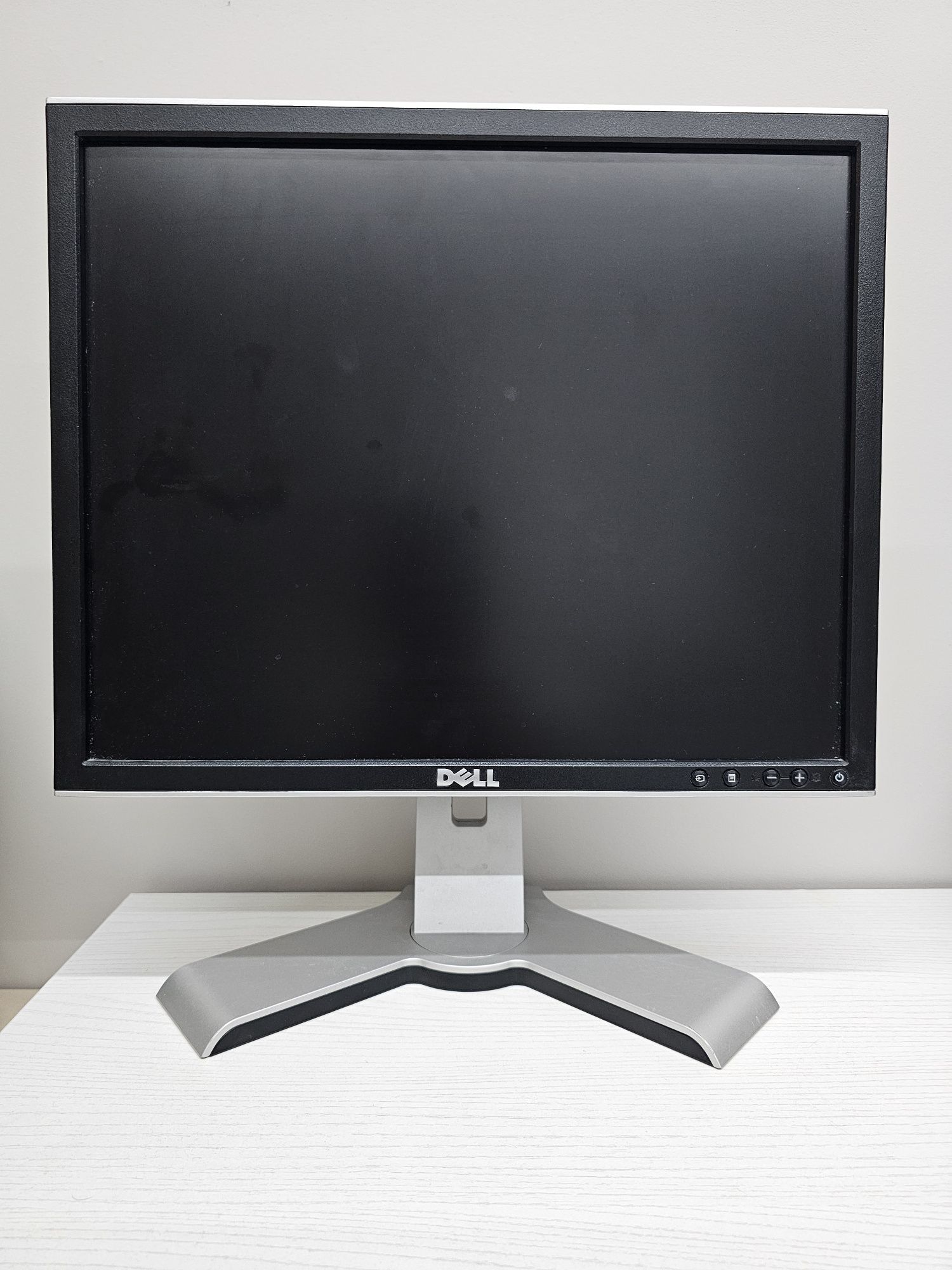 Монитор Dell 1908FP 19" ultrasharp