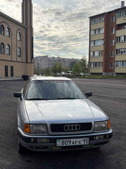 Продам машину ауди 80 б4