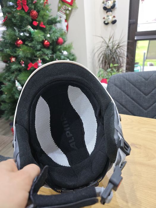 Ски каска Alpina