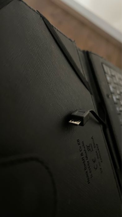husă pentru tabletă cu tastatură