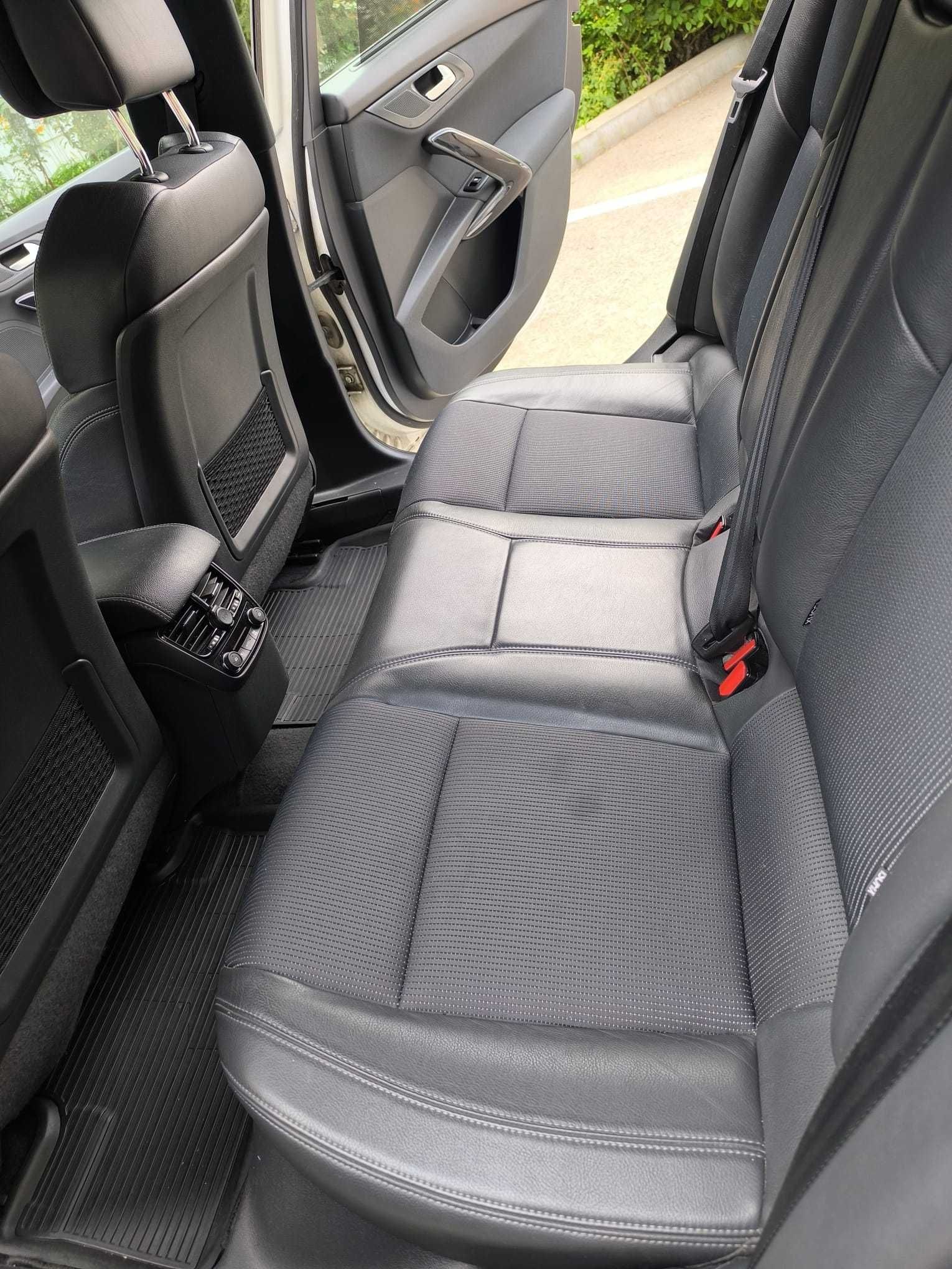 Vând Peugeot 508 hibrid din 2012