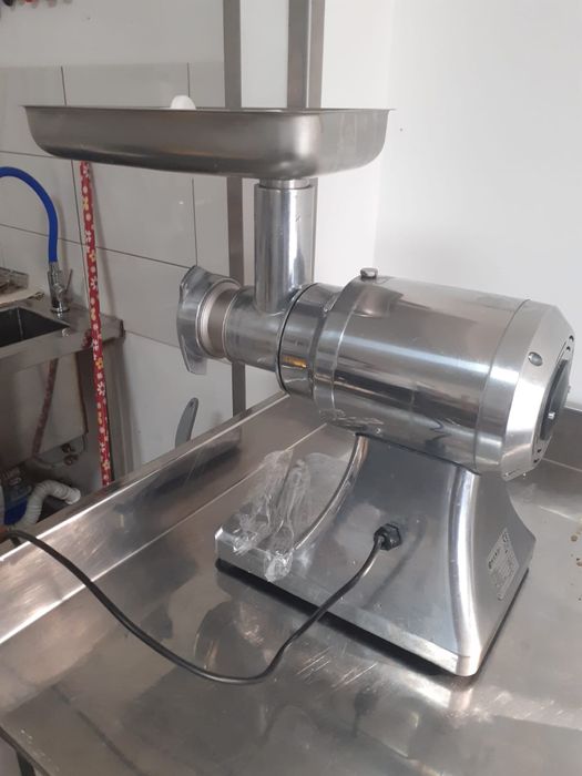 Utilaje carmangerie noi nefolosite