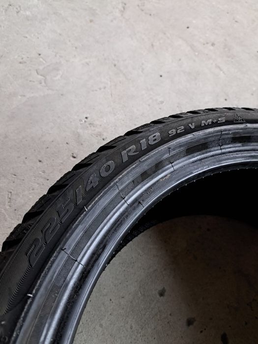 2 anvelope iarnă 225 40 r18 Pirelli