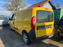 Dezmembrez piese Fiat Doblo