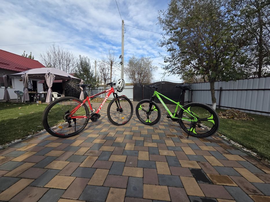 Două biciclete de vânzare