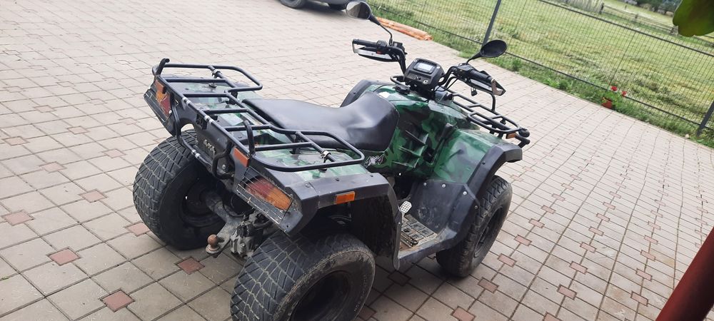 Vând linhai 300 4x4