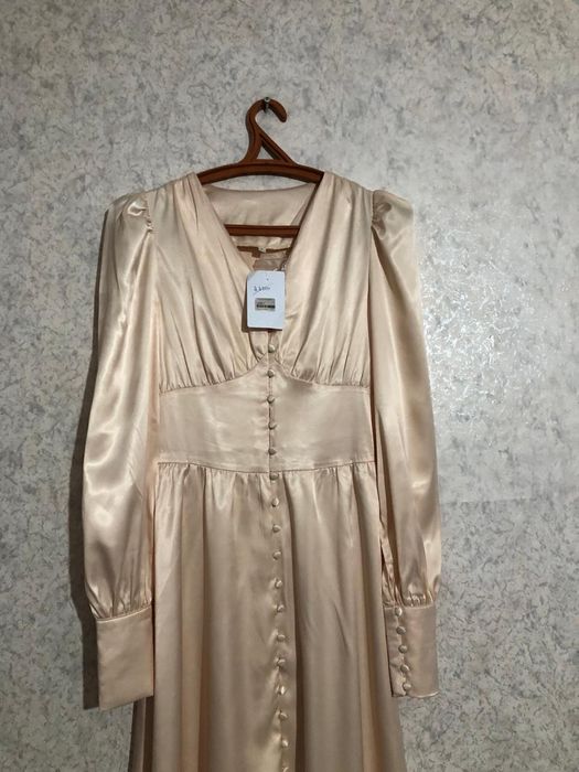 Продам   корейское  платье