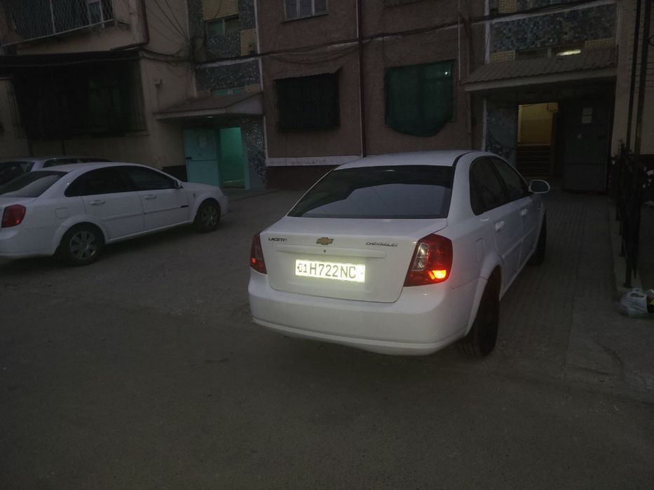 Lassti 2005 holat yaxw