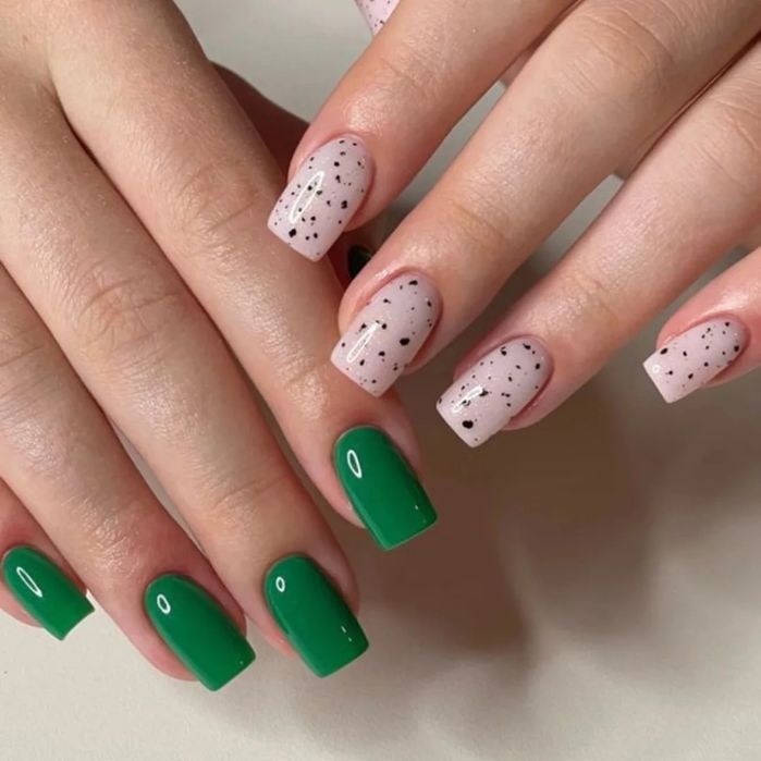 Наращивание ногтей,маникюр/педикюр , дизайн.