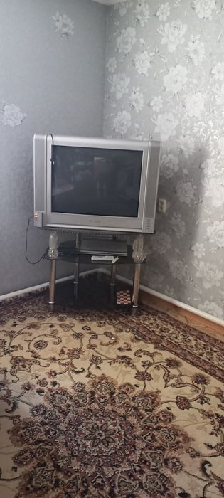 Продам телевизор