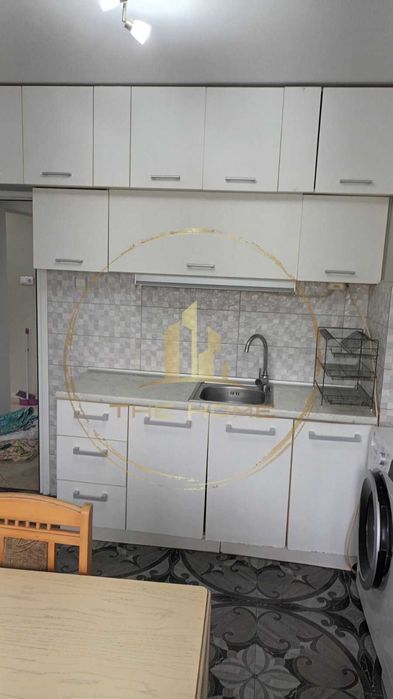 Дава се под наем Тристаен апартамент в Варна, Цветен квартал - 90 кв.м за 500 € - Снимка #3