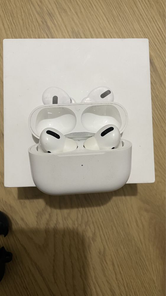 Airpods Pro with