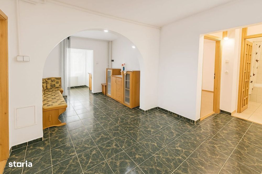 Apartament 2 camere – zona Penes Curcanul, Ploiești