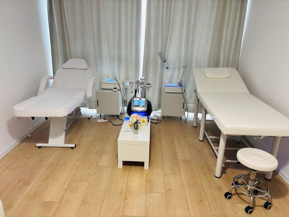 Vând pachet complet de aparatură pentru salon – Preț fix 4000€
O oport