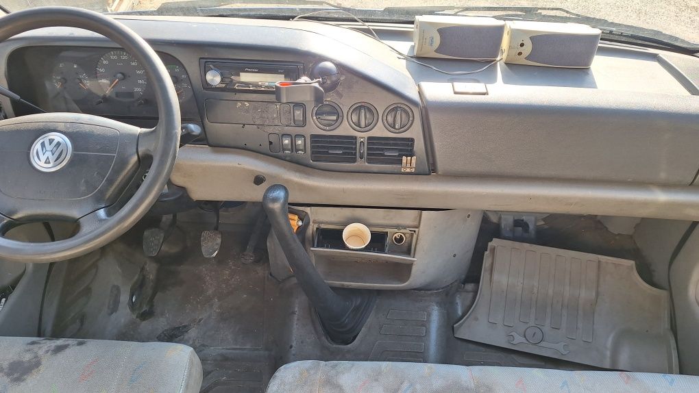 VW LT 2.5 109 Коня на ЧАСТИ..