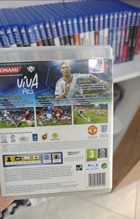 Pes 2013 за ps3 в добро състояние