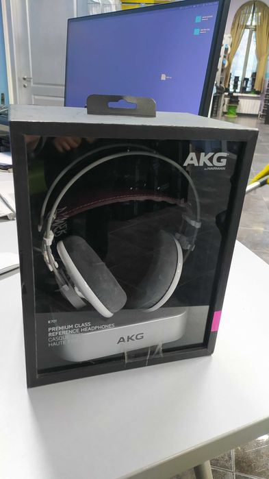 Наушники  AKG  K-701 (новые )