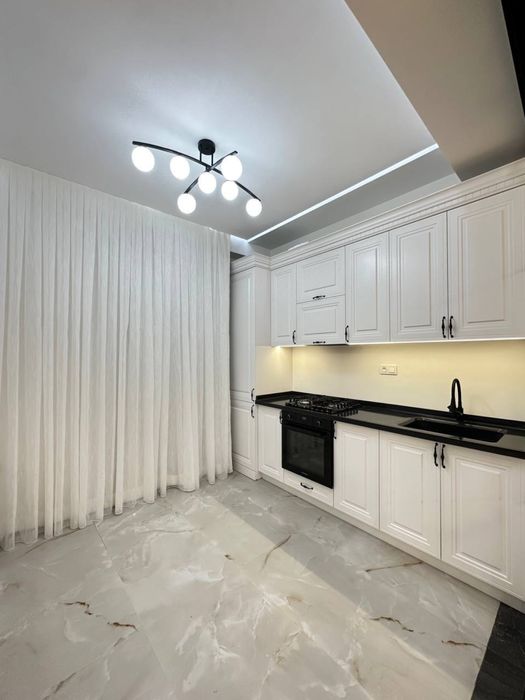 Yakkasaroy City Mall