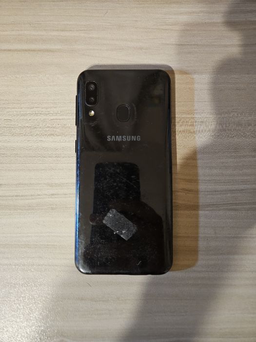 Samsung s6 edge и samsung a20e за части