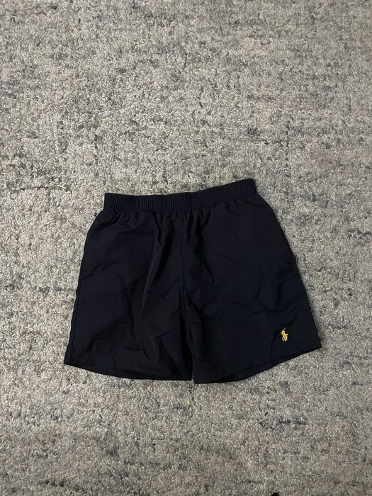 Pantaloni de plajă