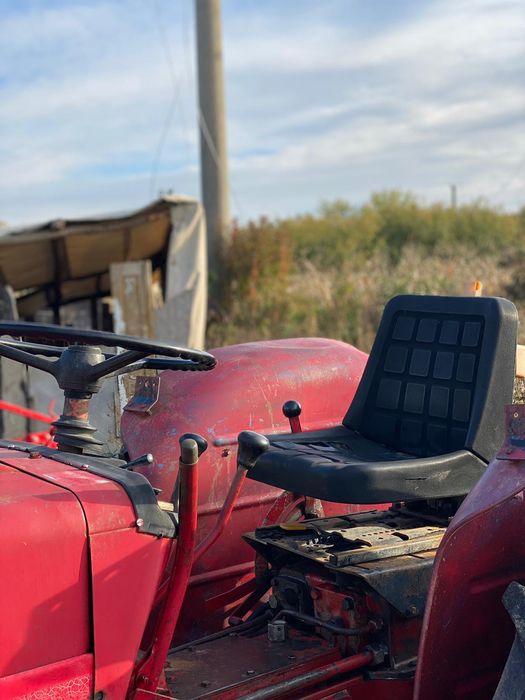 Tractor internațional 633