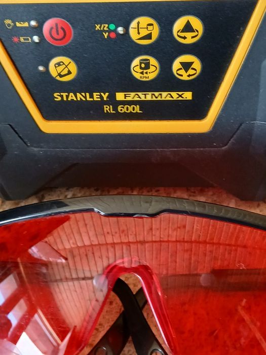 Stanley hilti nivelă laser