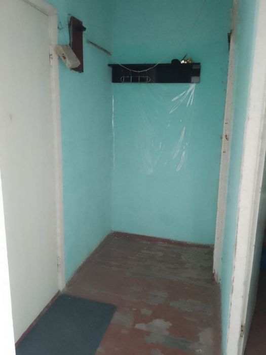 1 хоналик уй сотилади без ремонт , Галаба шох кучаси 71 дом 3 чи этаж