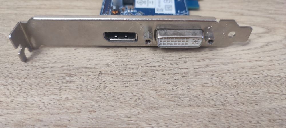 Placa video ATI radeon HD 6450 1GB DDR3