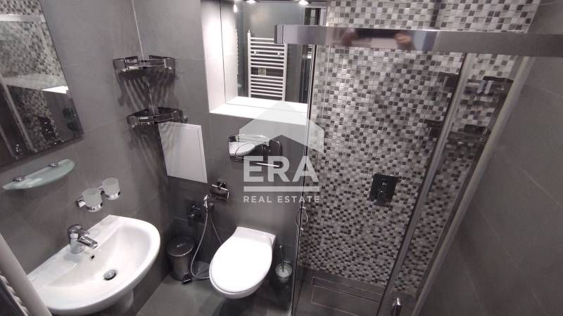 ЕРА Тера предлага за продажба просторен и модерен четиристаен апартаме