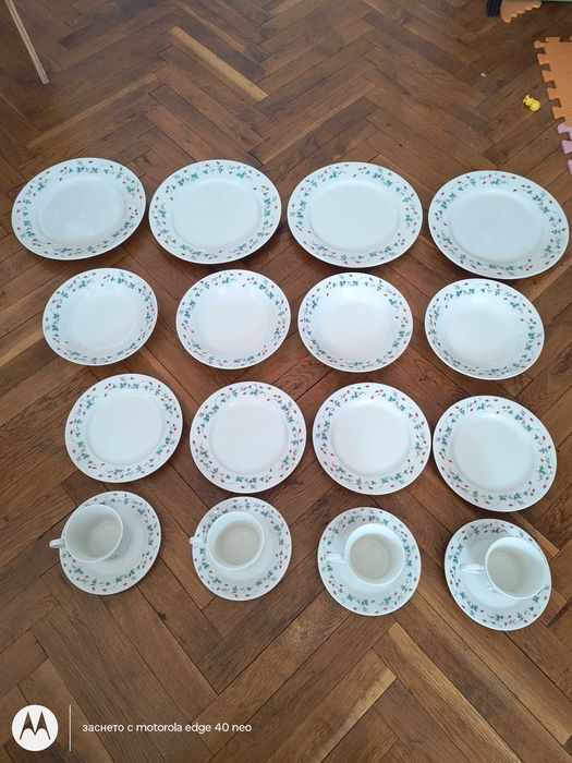 Чинии 16 бр.и 4 чашки
